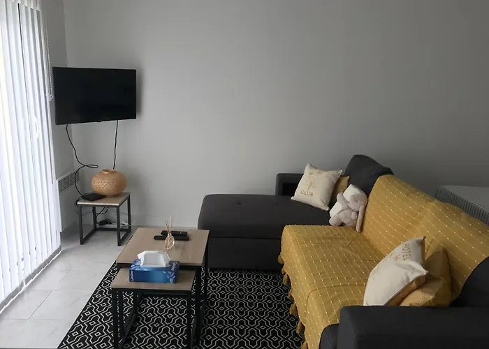 Studio 35M2 A 3 Km De La Gare D Angouleme Avec Draps Et Linge De Maison Fournis